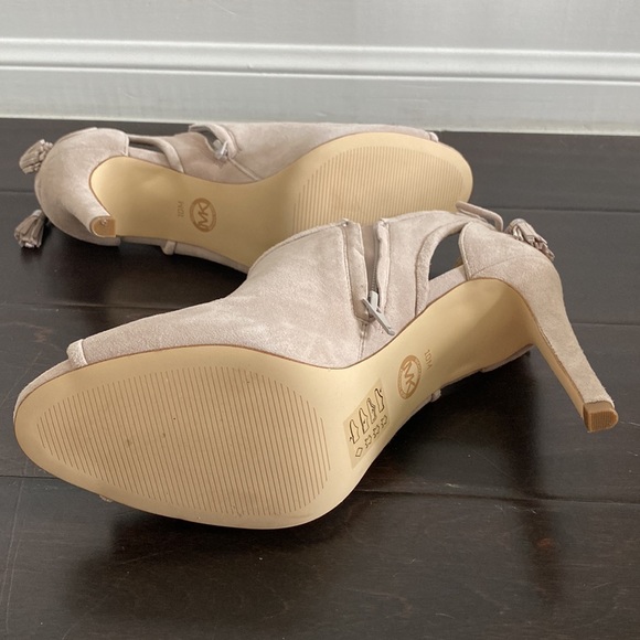 Michael Kors booties - Picture 8 of 10